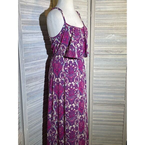 FrancescaâsâAlyaâ
Drapedâ
Sundress - Picture 13 of 16